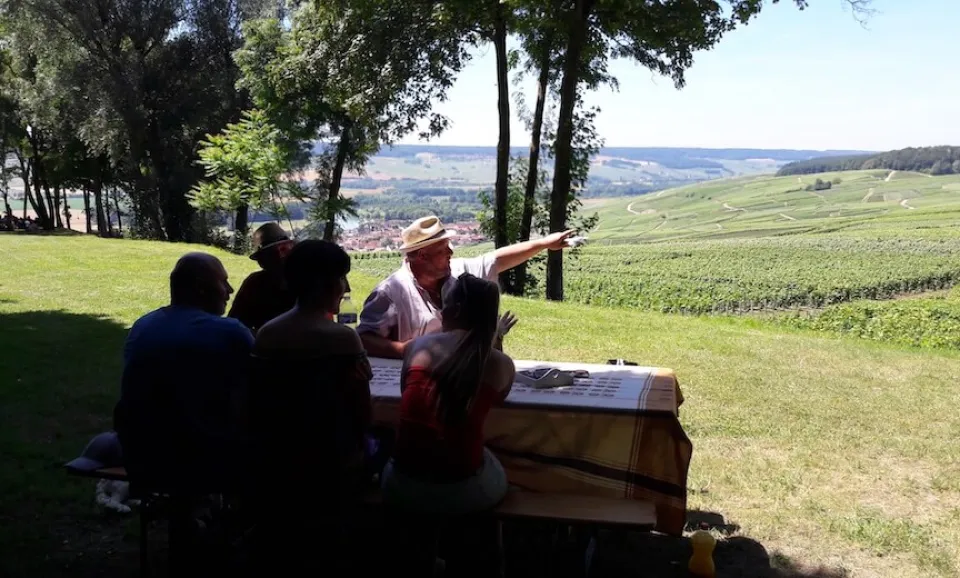 Aan tafel met de wijnmaker (Franstalig)