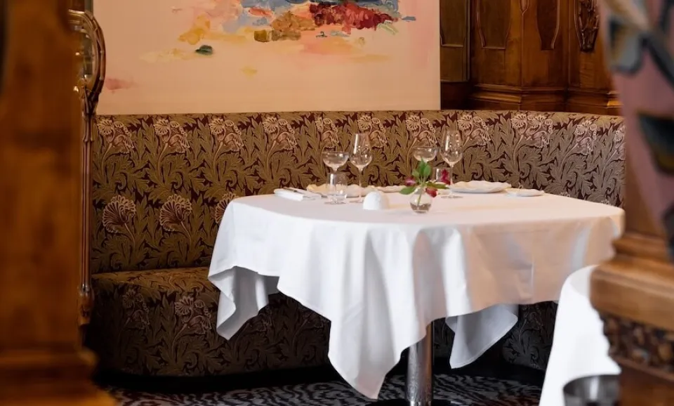 Kaviaar & Pommery Champagnes