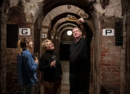 Champagne Guy Charbaut (Mareuil-sur-Ay) - Visite de cave