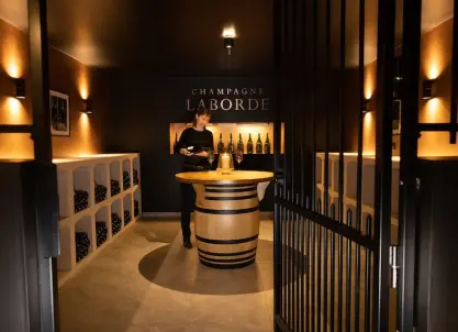 Champagne Laborde — Visite et dégustation 20 €