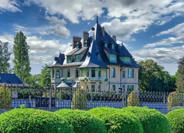 Villa Demoiselle in Reims bezoeken? - 👉 Boek nu »