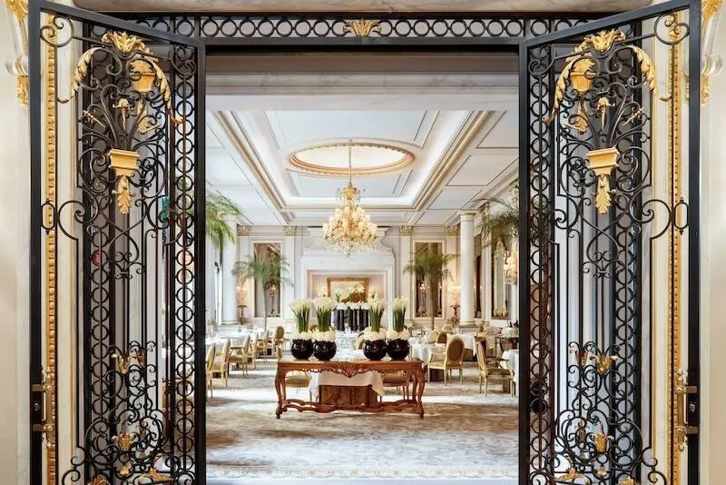 Four Seasons Hotel George V Paris