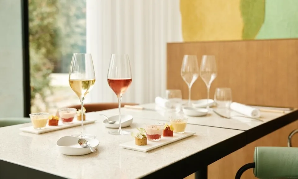 3-gangen lunch inclusief 3 Taittinger Champagnes