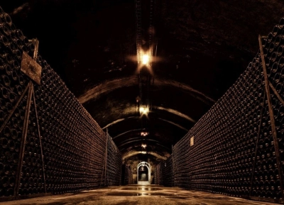 Champagne Bollinger (Ay) - 4