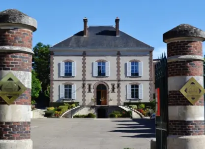 Chassenay d’Arce - Champagne Booking - Tour v.a. € 10