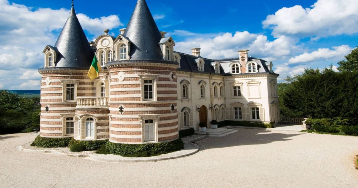 Epernay Champagne Houses Tour: the BEST Tastings 2025