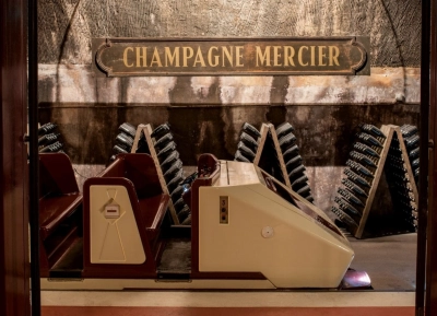 Champagne Mercier - 2